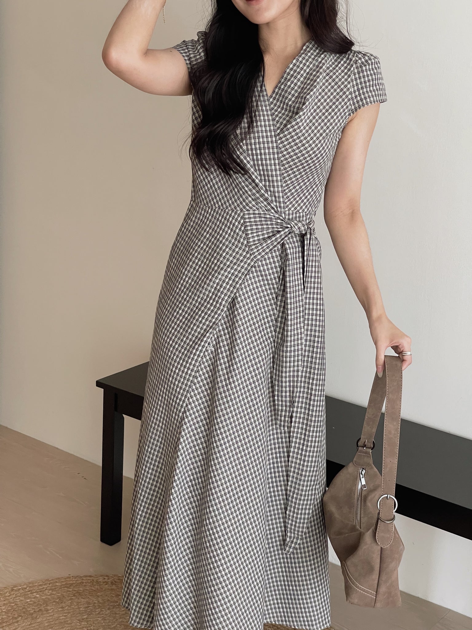 Azalea Wrap Dress / 法式V领收腰气质连身裙