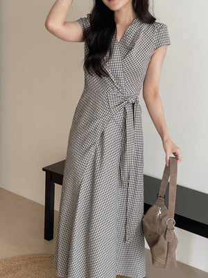 Azalea Wrap Dress / 法式V领收腰气质连身裙