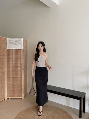Mannette Extra Long Skirt / 加长版甜酷褶皱修身半裙