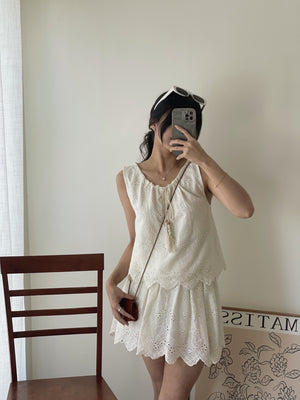 Holiday Eyelet Set / 刺绣抽绳度假套装
