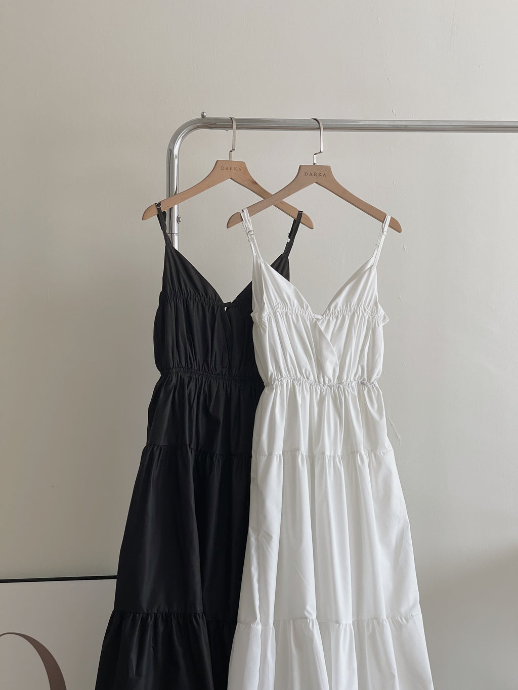 Lorra Wide Flare Dress / 小露背度假风长裙