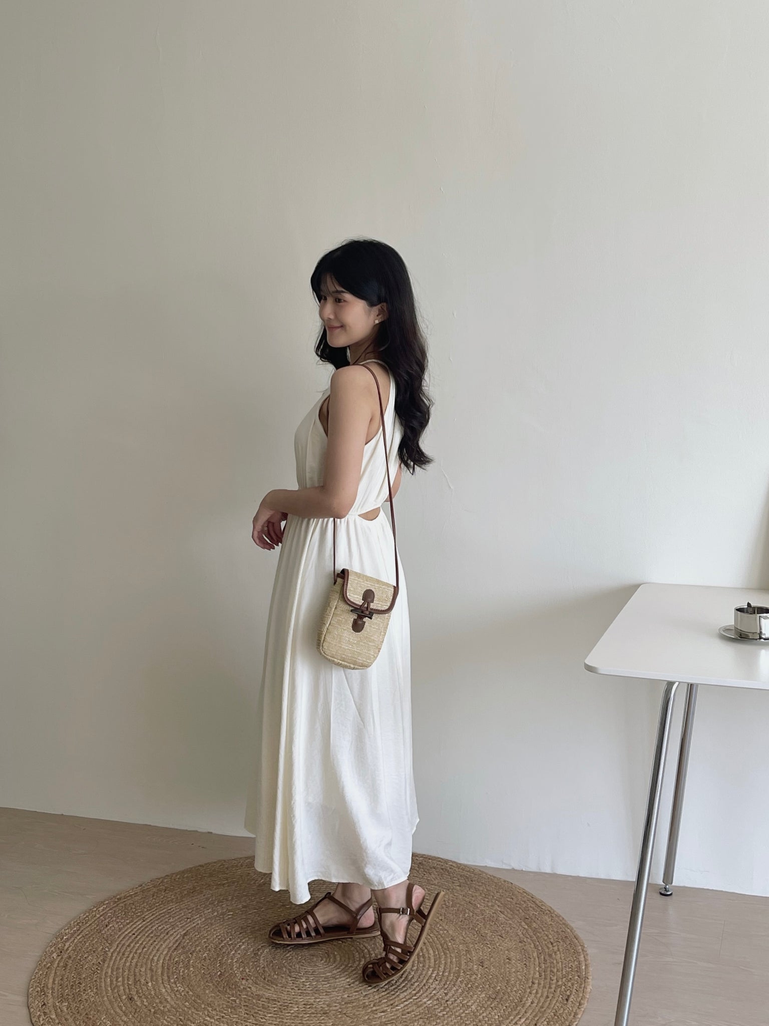 Avril Halterneck Dress / 挂脖后腰镂空长裙