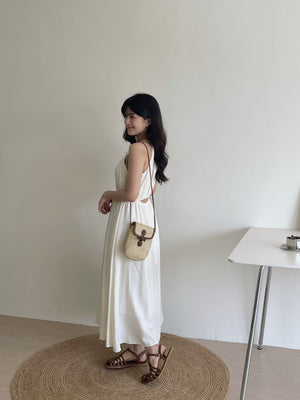 Avril Halterneck Dress / 挂脖后腰镂空长裙