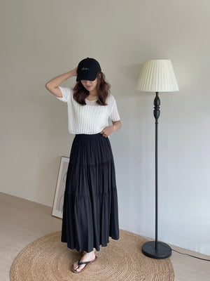 Hollow Rib Knit Top / 尖领镂空针织上衣