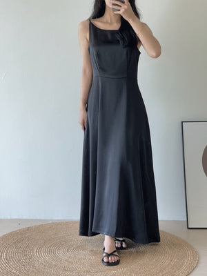 Kathleen Satin Dress / 高级轻奢缎面裙