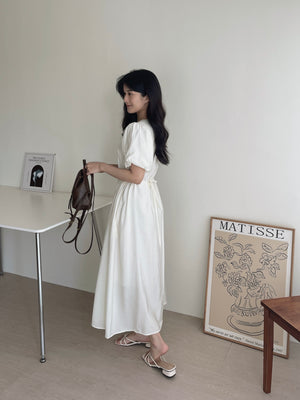 Anais Puff Sleeves Dress / 韩风泡泡袖连身裙