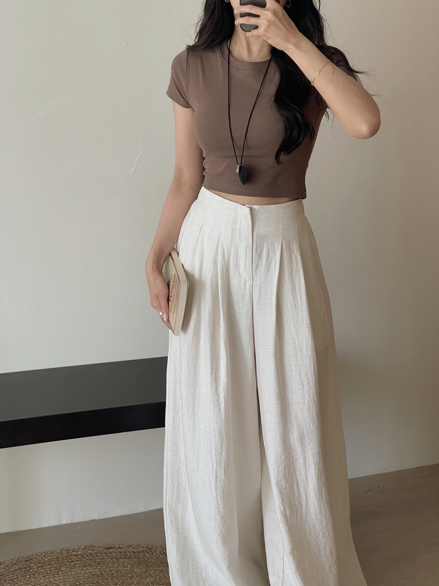 Crop Tee With Removable Pad / 短款T恤自带可拆卸乳胶垫
