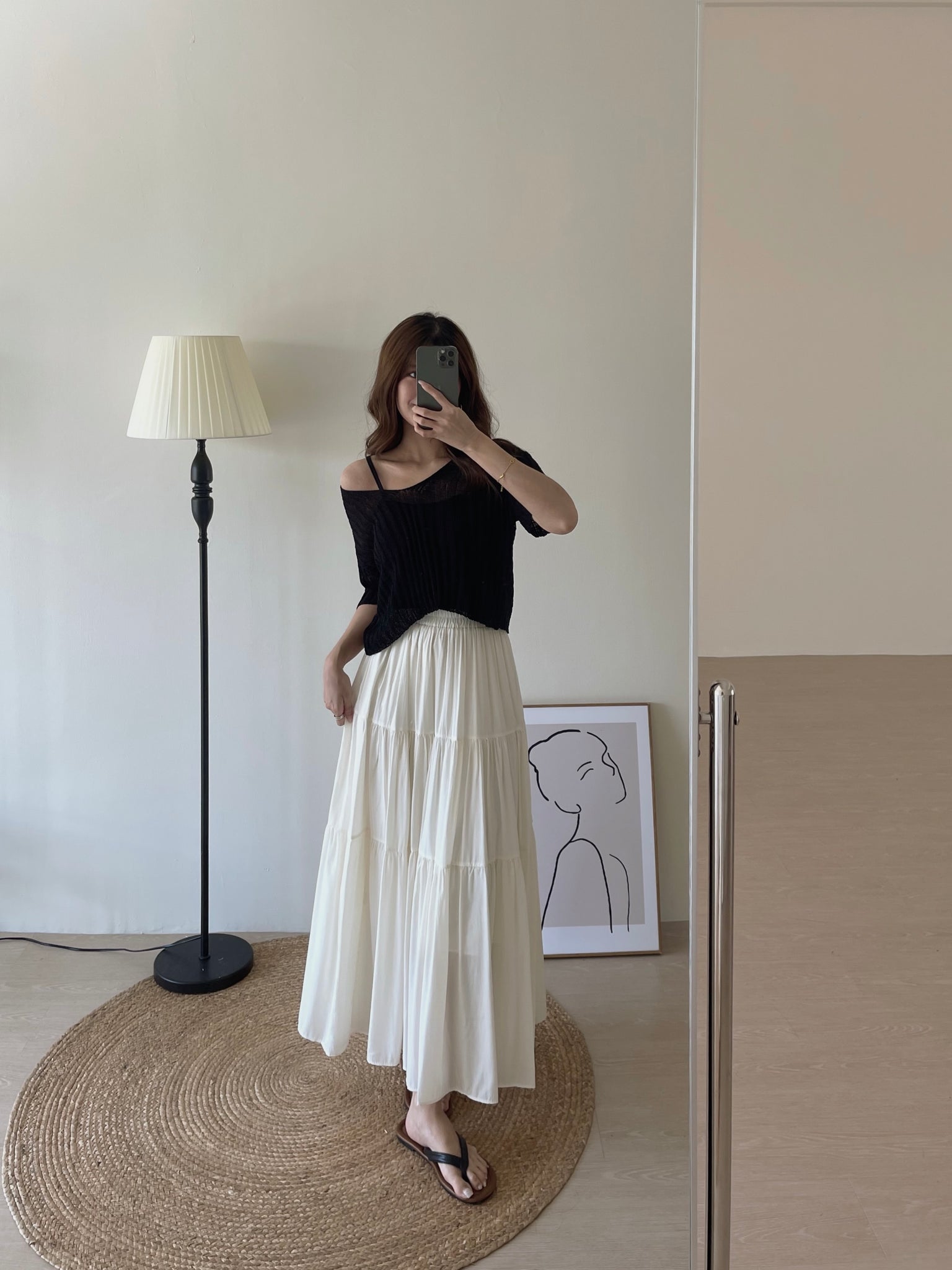 Hollow Rib Knit Top / 尖领镂空针织上衣