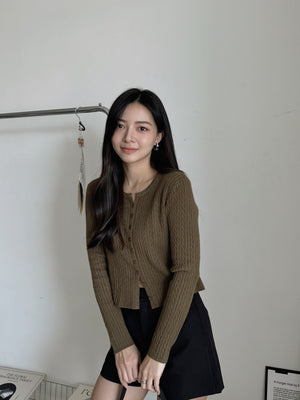 Cable Knit Cardigan / 软糯麻花长袖上衣