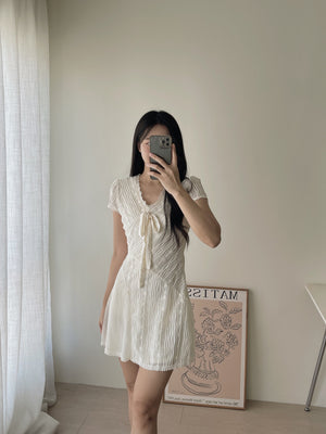 Chantilly Lace Dress / 法式甜美蕾丝连身裙
