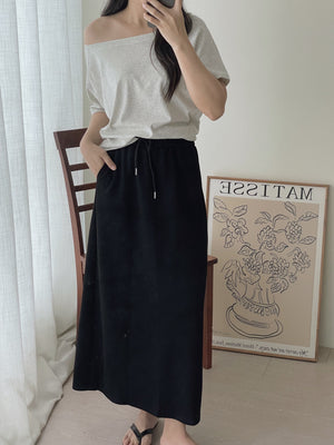 Comfortable Sporty Midi Skirt / 简约舒适半身卫裙