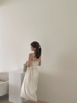 Holiday Pleated Dress / 度假抹胸吊带连衣裙