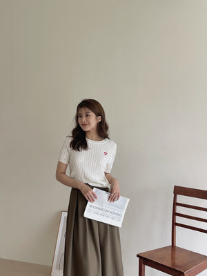 Lovey Cable Knit Tshirt / 爱心刺绣麻花T恤