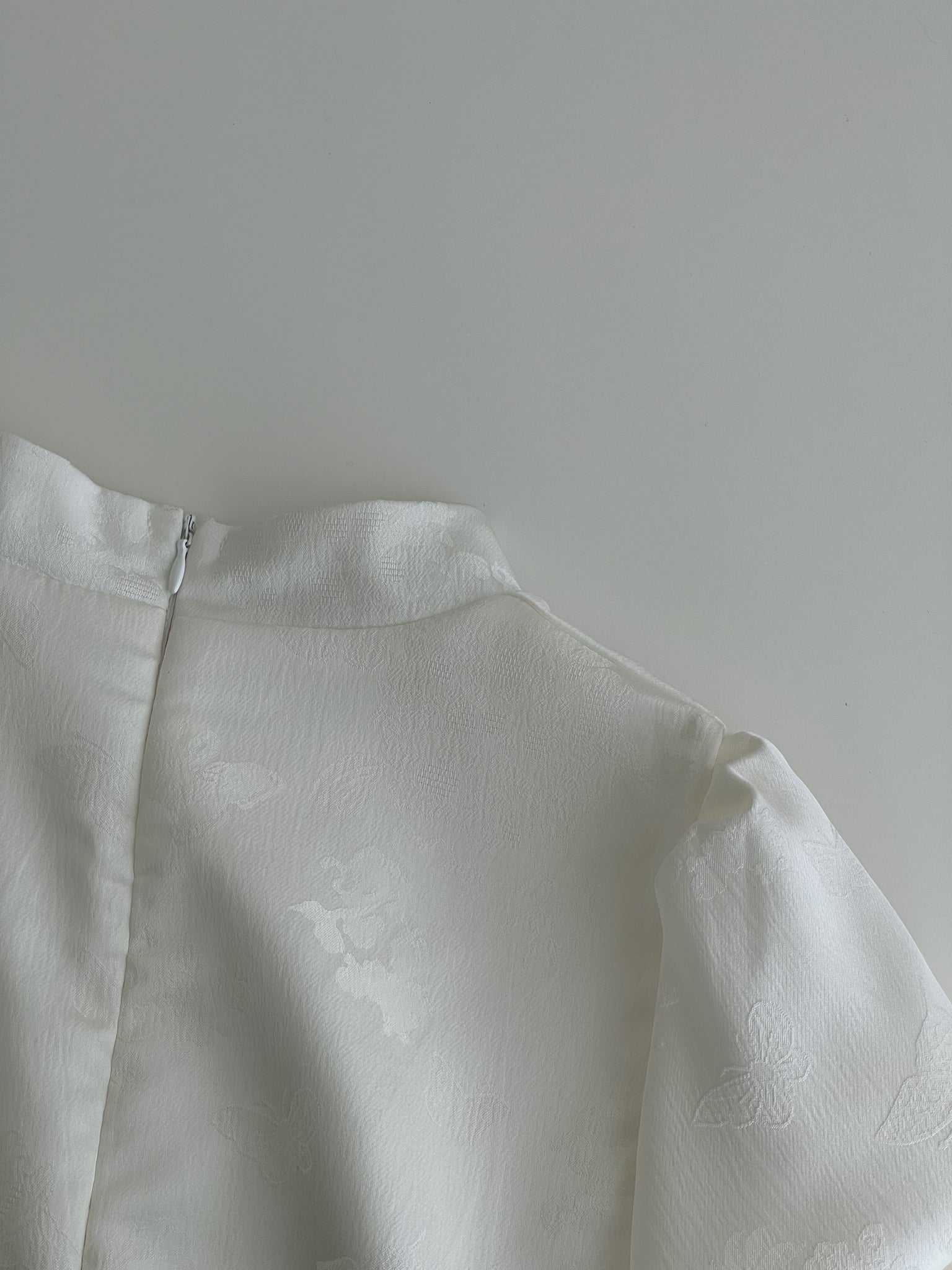 Pearl Tassel Cheongsam / 素雅珍珠流苏提花连身裙