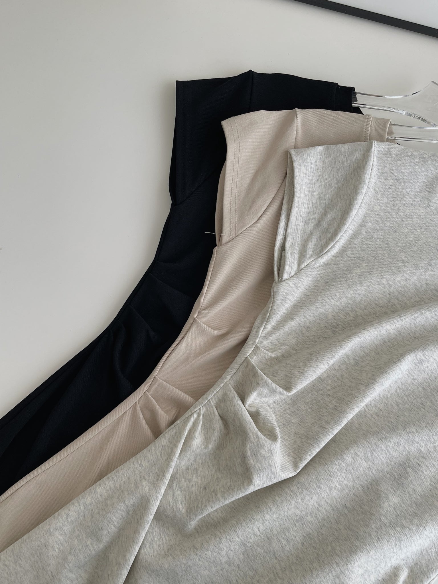 Basic Slim Dress / 基础捏皱收腰连衣裙