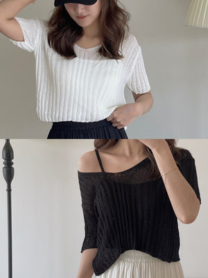Hollow Rib Knit Top / 尖领镂空针织上衣
