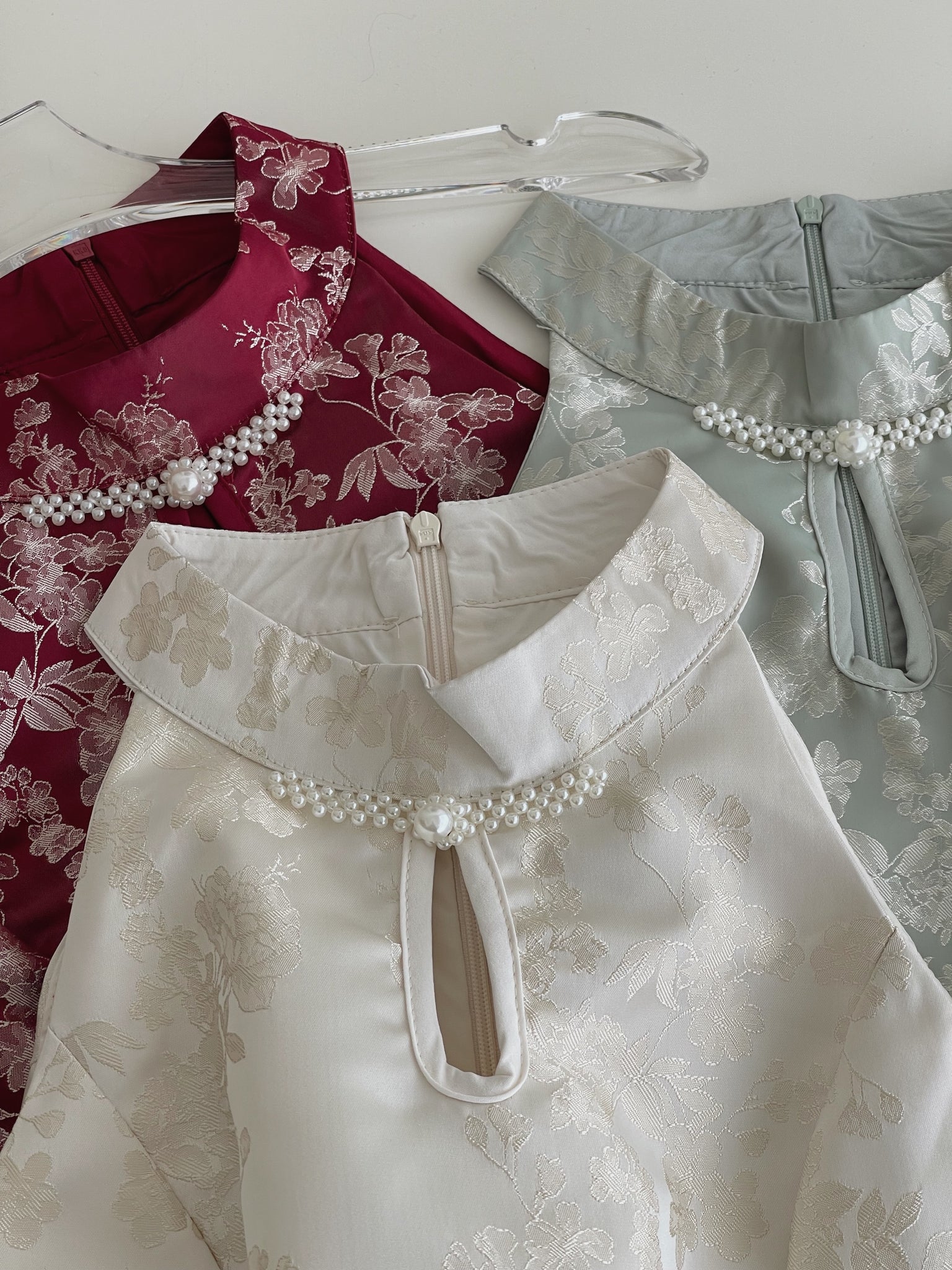 Moonlit Bloom Satin Top / 玉兰映月-高雅光泽锦缎旗袍上衣