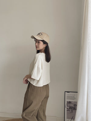 Soft Figured Crop Tee / 软料钩花圆领T