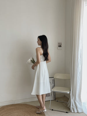 Elliana Midi Dress / 气质镂空吊带裙