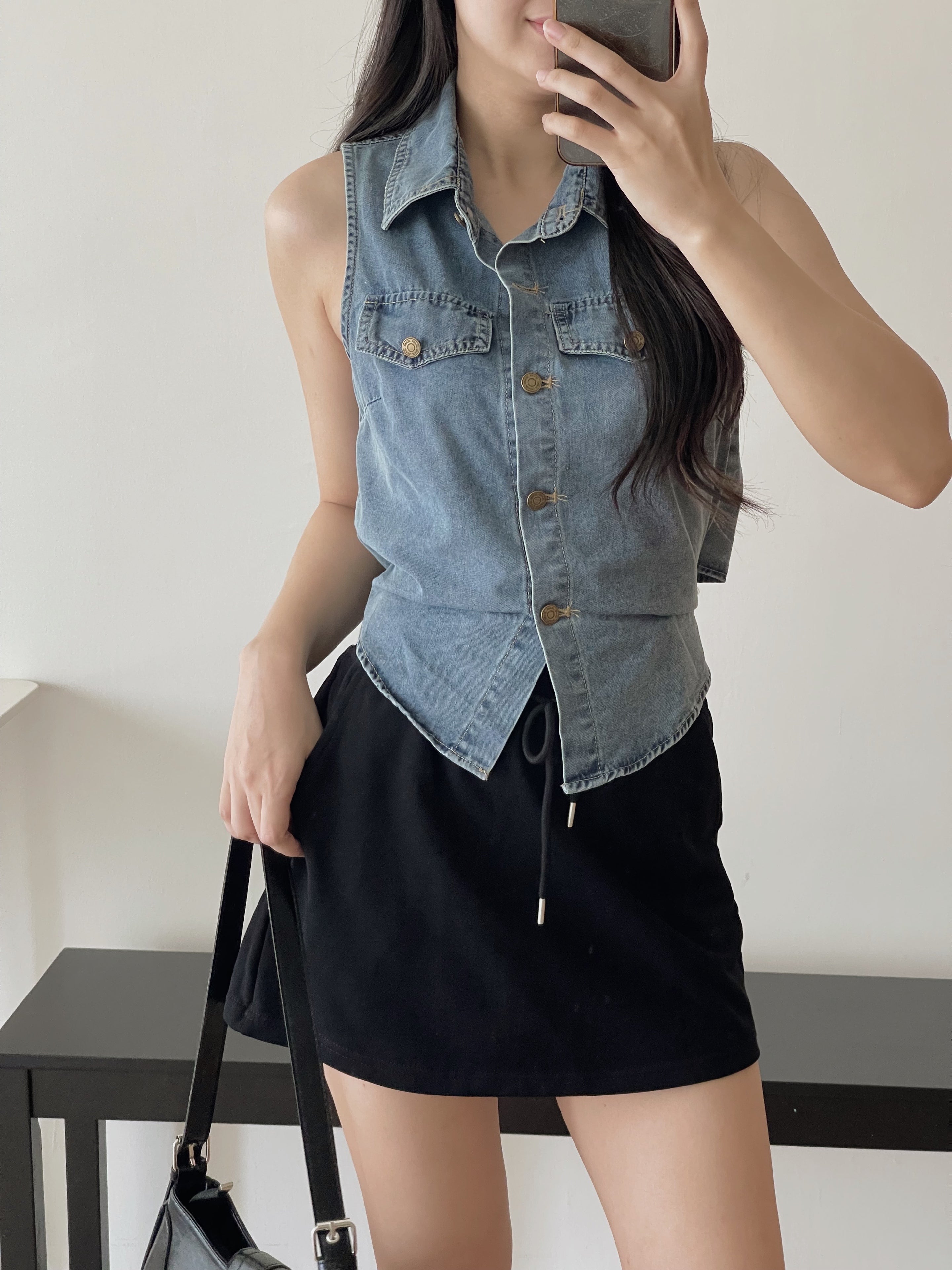 Collar Back Ribbon Top / 牛仔翻领后系带上衣 – D A R K A