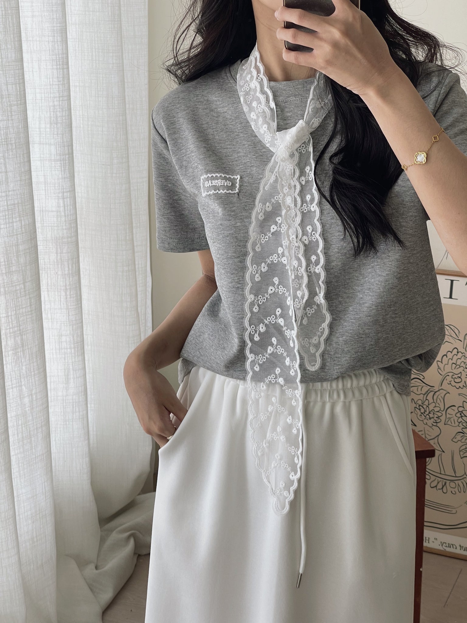 Lace Tie Plain Tee / 蕾丝带简约T恤