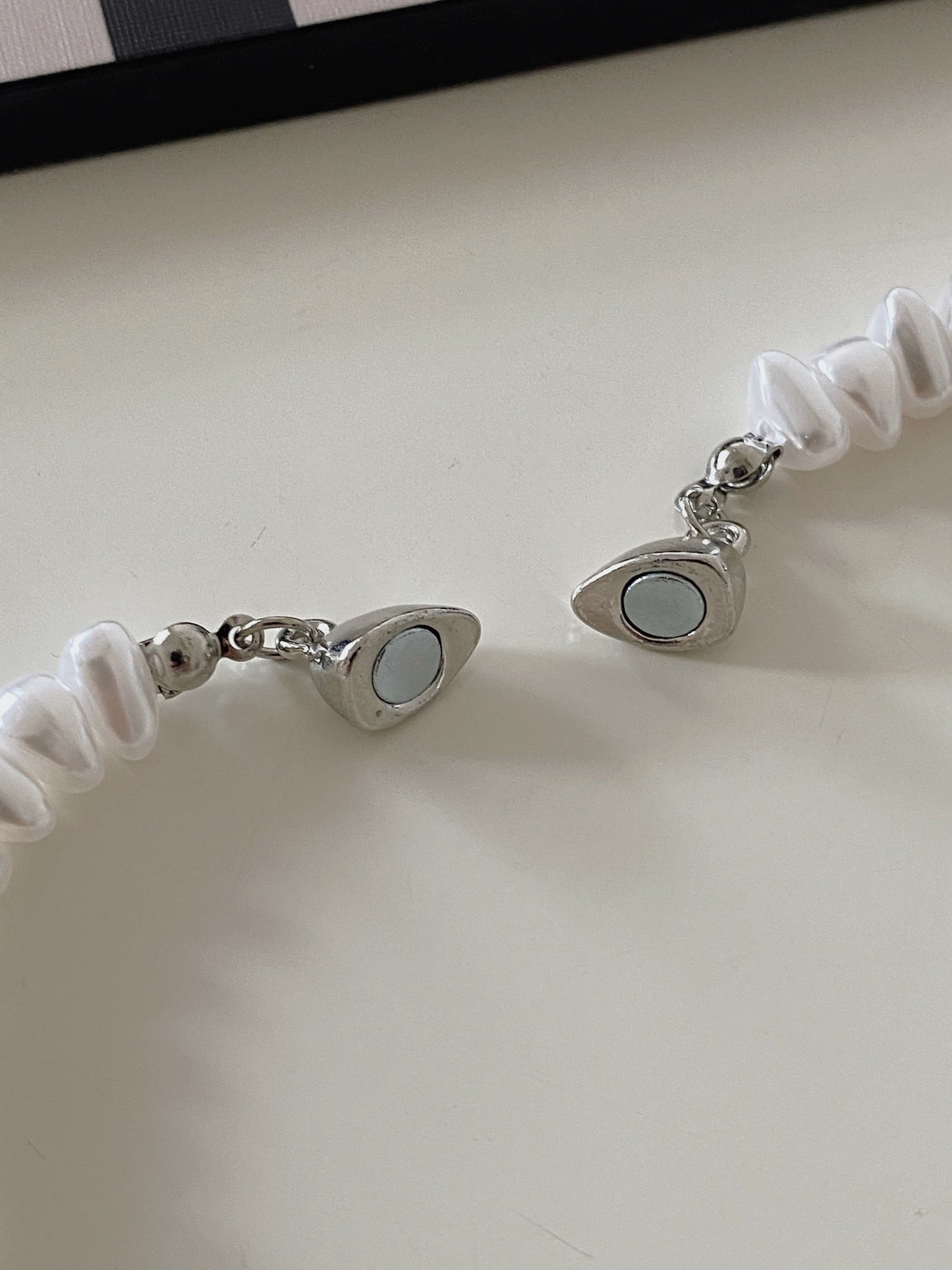 Baroque Magnetic Necklace / 巴洛克珍珠磁吸项链