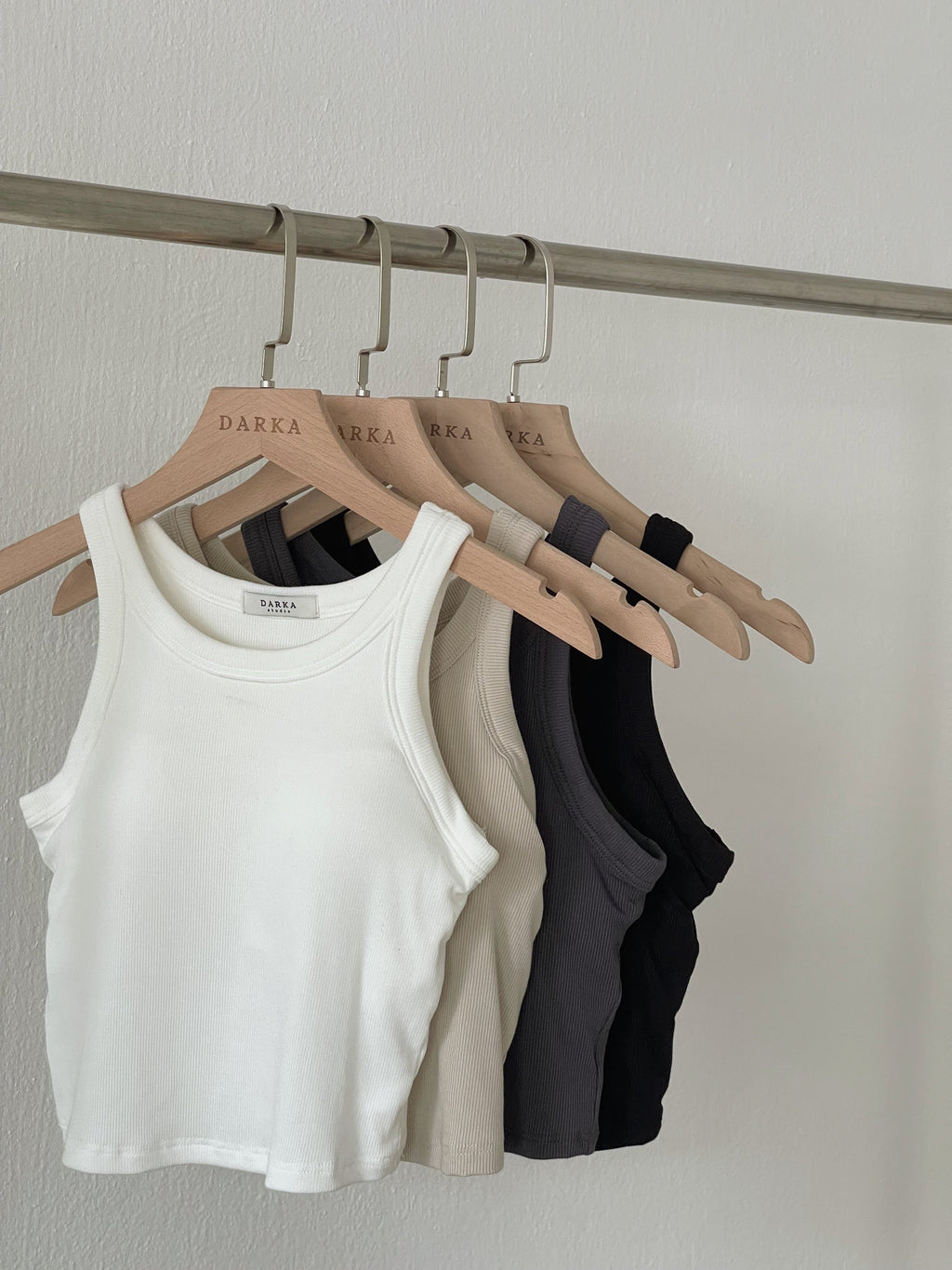 Comfy Padded Tank Top / 舒适一体式胸垫背心