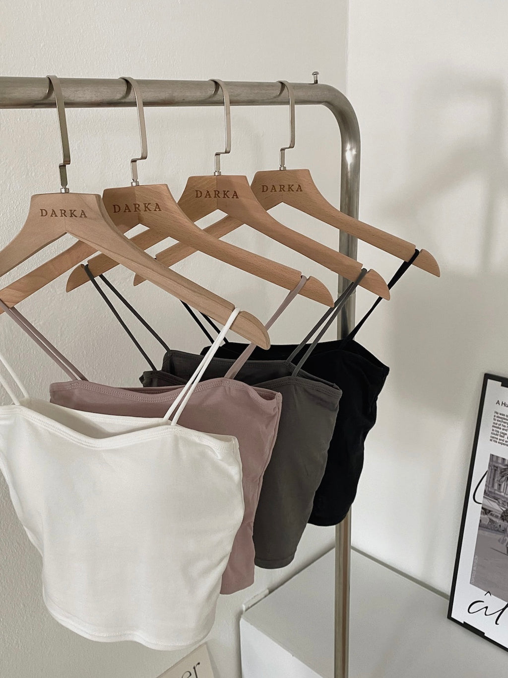 Plain Padded Camisole / 胸垫吊带内搭