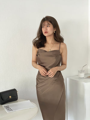Camila Satin Dress / 開衩緞面吊帶裙