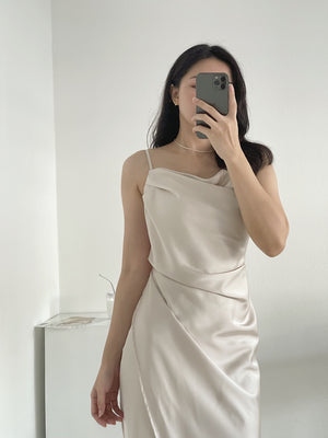 Camila Satin Dress / 開衩緞面吊帶裙