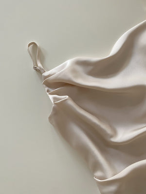 Camila Satin Dress / 開衩緞面吊帶裙