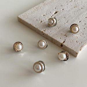 Isha Pearl Brooch / 珍珠高檔防走光扣